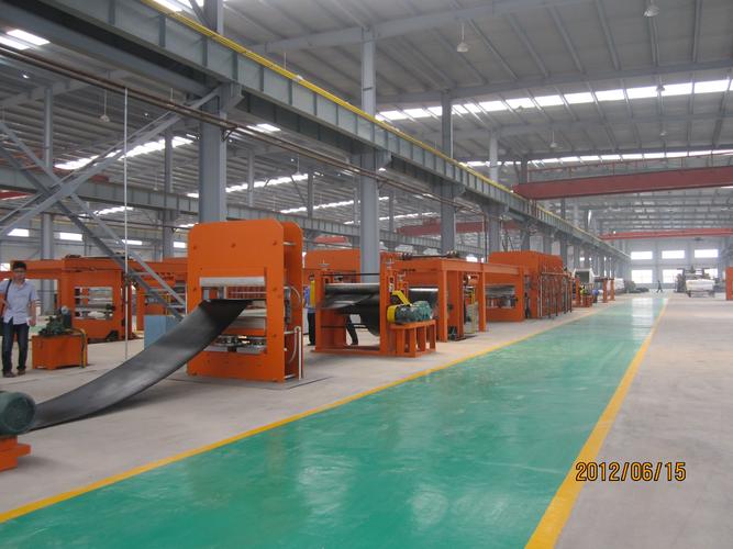 輸送帶生產(chǎn)設(shè)備用于紡織輸送帶生產(chǎn)的橡膠輸送帶制造機(jī)解決方案